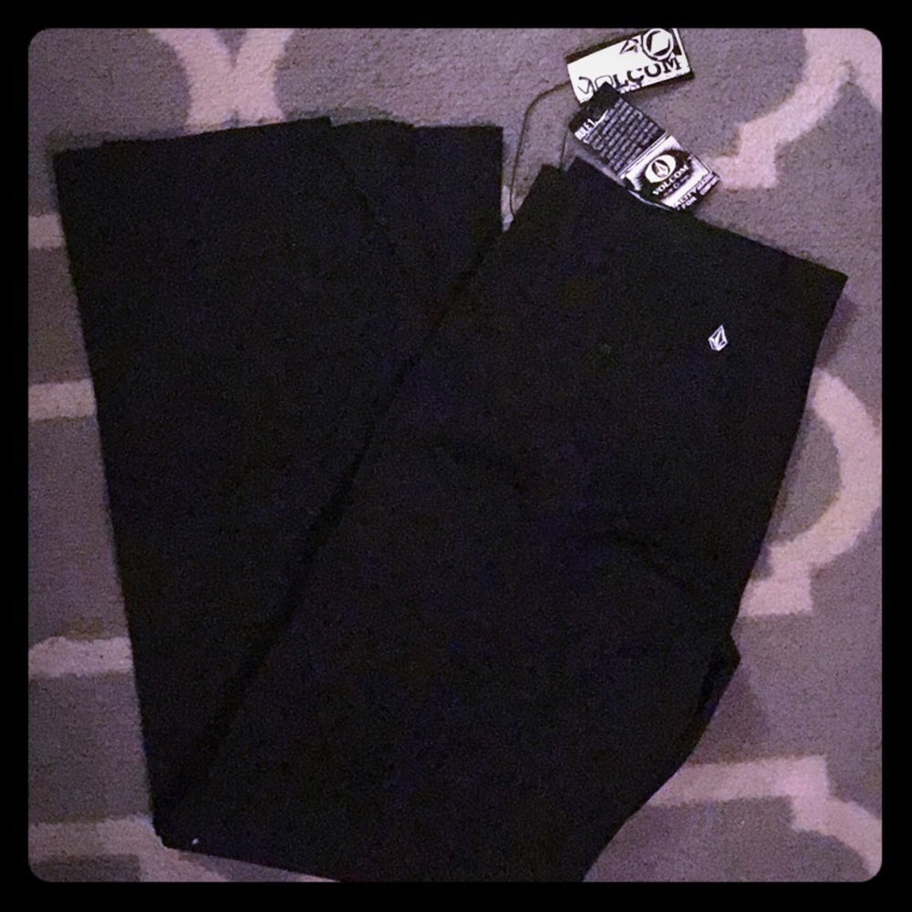 Volcom Black khakis